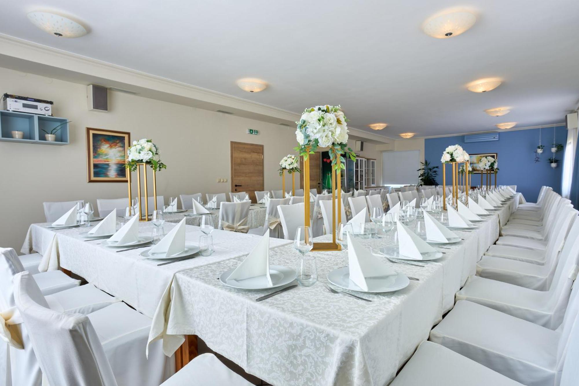 Hotel Phoenix Велика Горица Екстериор снимка