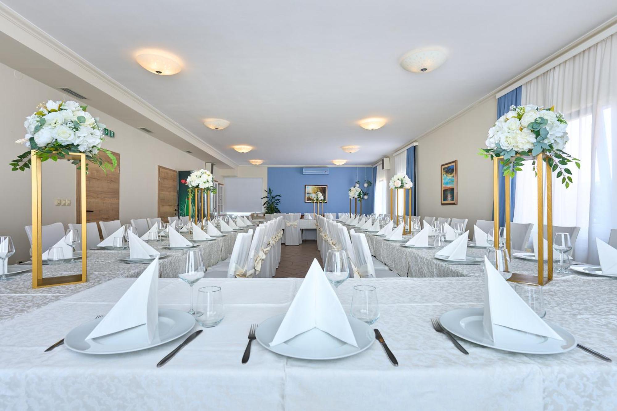 Hotel Phoenix Велика Горица Екстериор снимка
