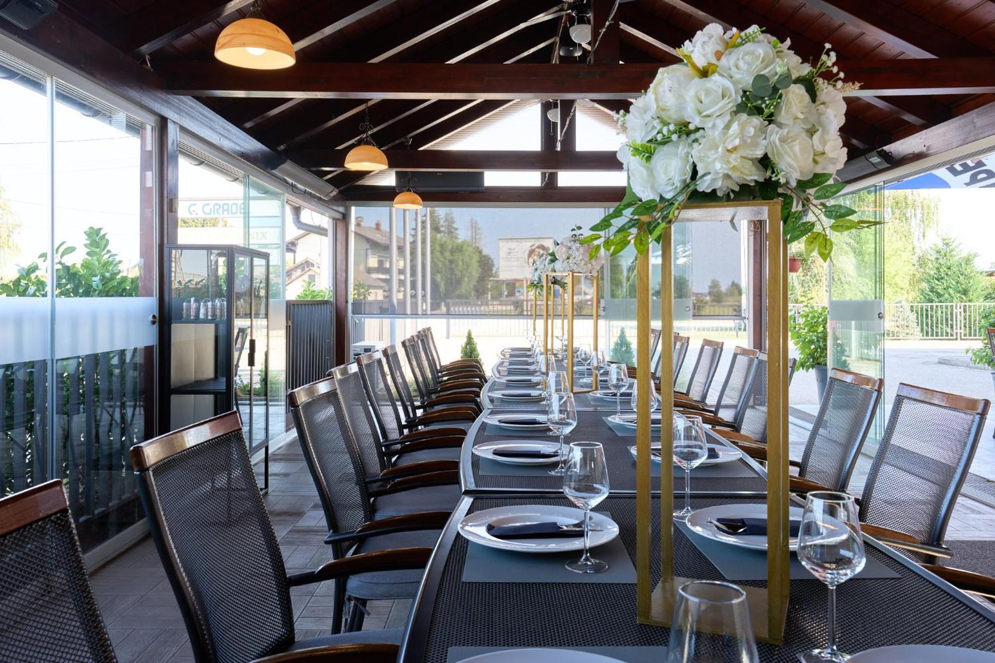 Hotel Phoenix Велика Горица Екстериор снимка