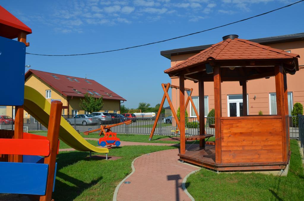 Hotel Phoenix Велика Горица Екстериор снимка